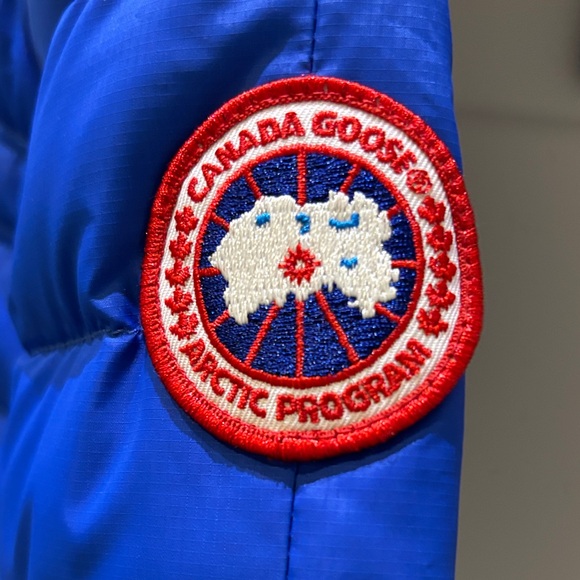 Canada Goose Kids Royal Blue Puffer Jacket - Picture 2 of 6